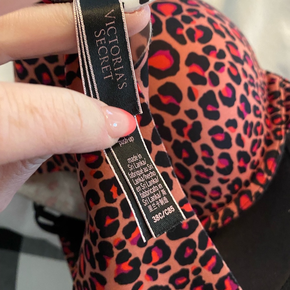 Bra size 38C